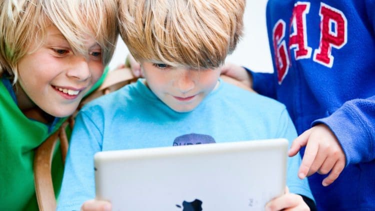 Are iPads & Tablets Damaging A Child’s Development?